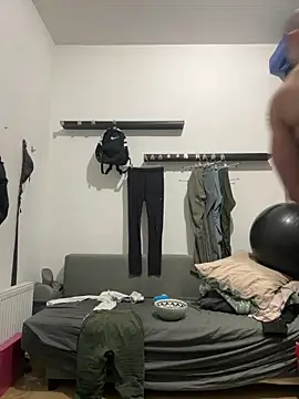 Snapshot of pesyelisa chatting on 03/01/25, 09:15 pesyelisa online show from 03/01/25, 09:15