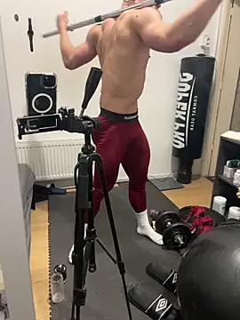 Snapshot of pesyelisa chatting on 03/05/25, 06:33 pesyelisa online show from 03/05/25, 06:33