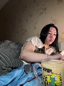 Naughtbaby 2025 online show from 11/04/25, 02:21