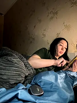 Naughtbaby 2025 online show from 11/22/25, 03:27