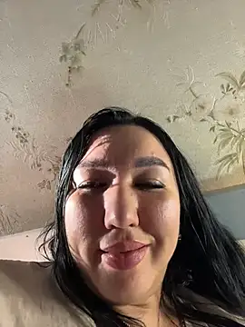 Naughtbaby 2025 online show from 02/17/26, 01:29