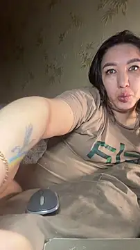 Naughtbaby 2025 online show from 03/18/26, 01:25