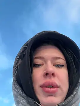 AlishaPrettyBlade online show from 01/06/26, 07:34