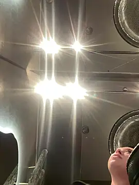 AlishaPrettyBlade online show from 04/19/26, 06:24