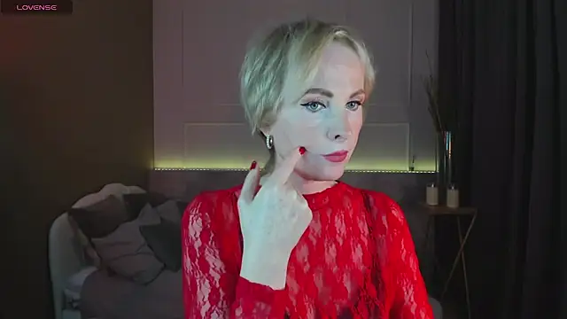 Snapshot of Sandra_Kind chatting on 02/27/25, 05:45 Sandra Kind online show from 02/27/25, 05:45