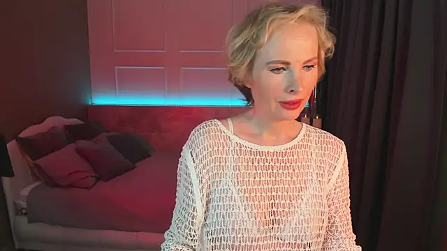 Snapshot of Sandra_Kind chatting on 03/14/25, 05:59 Sandra Kind online show from 03/14/25, 05:59
