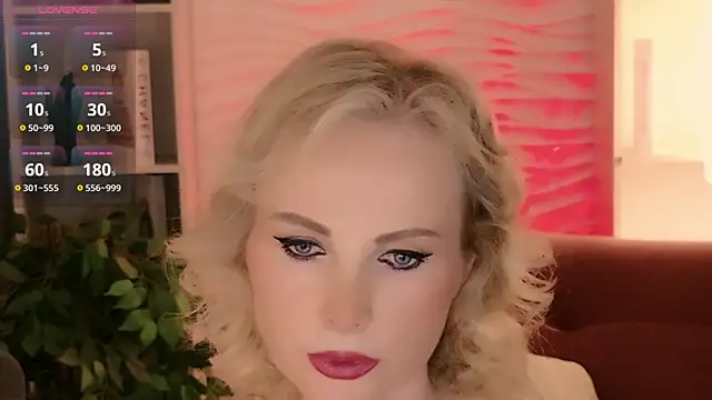 Snapshot of Sandra_Kind chatting on 06/19/26, 05:34 Sandra Kind online show from 06/19/26, 05:34