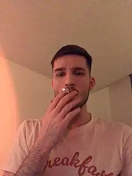 Snapshot of yoyoboy988 chatting on 02/19/25, 08:41 yoyoboy988 online show from 02/19/25, 08:41