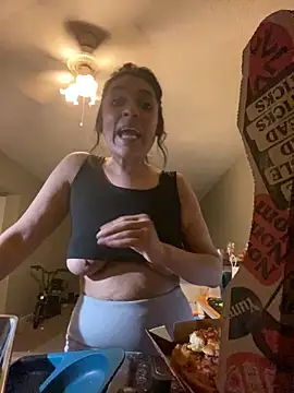 Snapshot of PersianCream77 chatting on 02/19/25, 05:27 PersianCream77 online show from 02/19/25, 05:27