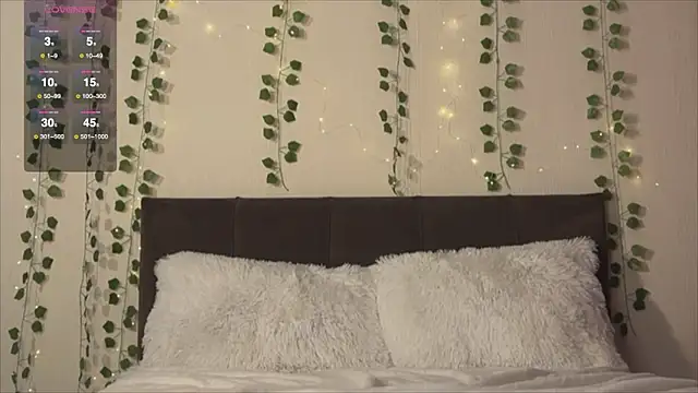 Snapshot of Asian_Vi chatting on 11/20/25, 12:33 Asian Vi online show from 11/20/25, 12:33