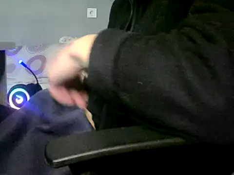 Snapshot of BaltacZ chatting on 02/24/25, 03:53 BaltacZ online show from 02/24/25, 03:53