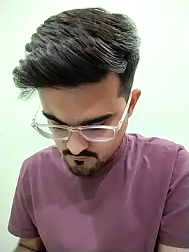 Snapshot of hornypurush chatting on 03/22/25, 07:31 hornypurush online show from 03/22/25, 07:31