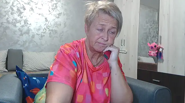 Snapshot of RosesandLillies chatting on 02/20/25, 06:02 RosesandLillies online show from 02/20/25, 06:02