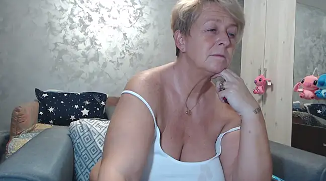 Snapshot of RosesandLillies chatting on 03/20/25, 05:25 RosesandLillies online show from 03/20/25, 05:25