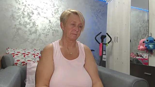 RosesandLillies online show from 04/07/26, 04:29