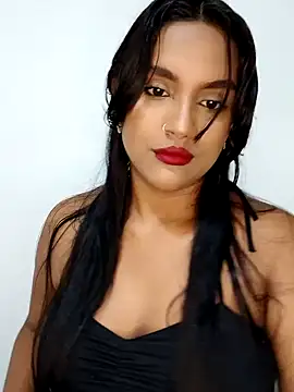 Snapshot of victoria_roussee chatting on 03/21/25, 05:54 victoria roussee online show from 03/21/25, 05:54