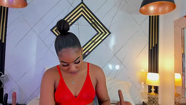 EmilyDiaaz online show from 11/18/25, 12:31