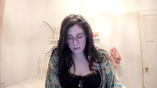 Snapshot of Rosiee69_ chatting on 02/22/25, 10:20 Rosiee69  online show from 02/22/25, 10:20