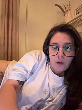 Snapshot of Rosiee69_ chatting on 03/22/25, 01:54 Rosiee69  online show from 03/22/25, 01:54