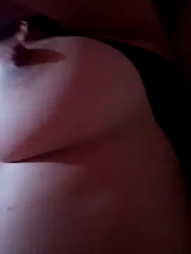 Snapshot of Py2003 chatting on 02/19/25, 04:01 Py2003 online show from 02/19/25, 04:01