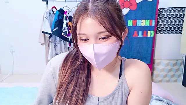 noa chi online show from 04/30/26, 06:42