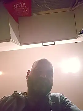 Snapshot of Mrnutella chatting on 11/03/25, 03:08 Mrnutella online show from 11/03/25, 03:08