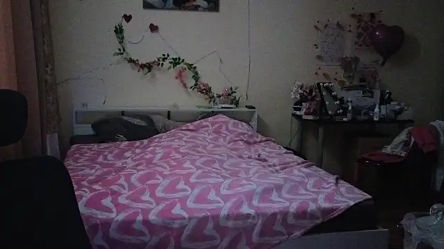 boozekirs  online show from 03/11/26, 03:01