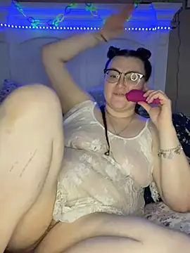 Snapshot of HTXBELLE chatting on 03/08/25, 12:41 HTXBELLE online show from 03/08/25, 12:41
