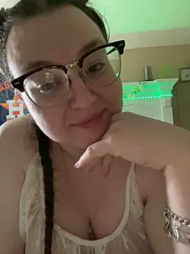 Snapshot of HTXBELLE chatting on 03/08/25, 08:46 HTXBELLE online show from 03/08/25, 08:46