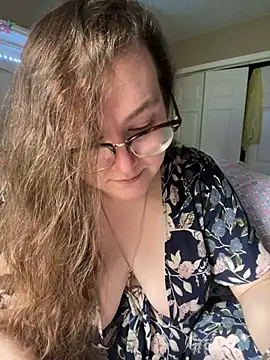 Snapshot of HTXBELLE chatting on 03/19/25, 02:24 HTXBELLE online show from 03/19/25, 02:24