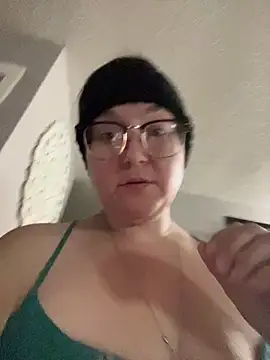 HTXBELLE online show from 02/01/26, 11:42