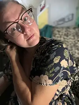 HTXBELLE online show from 03/27/26, 08:48