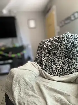 HTXBELLE online show from 03/27/26, 08:52