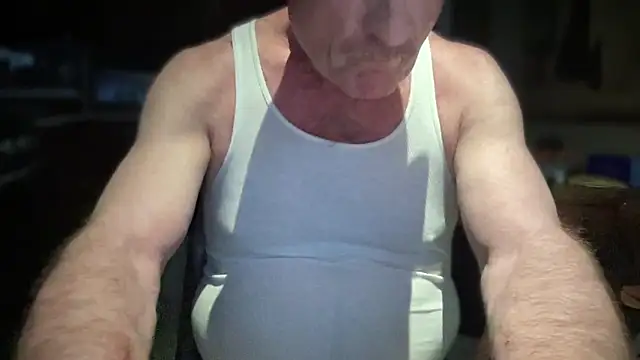 Snapshot of DominantDong chatting on 03/05/25, 11:49 DominantDong online show from 03/05/25, 11:49