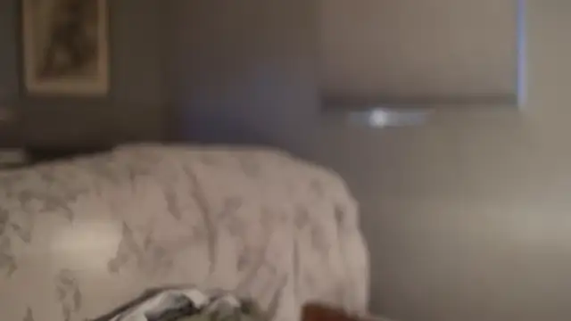 Snapshot of DominantDong chatting on 10/12/25, 11:48 DominantDong online show from 10/12/25, 11:48