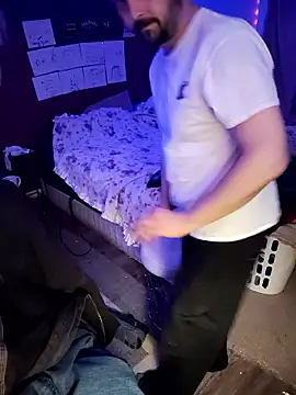 Snapshot of Cummaker69 chatting on 01/08/26, 04:59 Cummaker69 online show from 01/08/26, 04:59