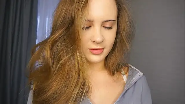 QuennaCoote online show from 02/15/26, 06:21