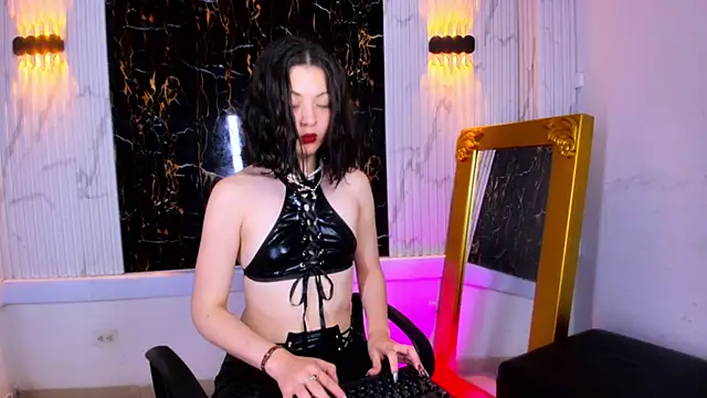 Snapshot of Guxplo_ chatting on 03/20/25, 08:51 Guxplo online show from 03/20/25, 08:51