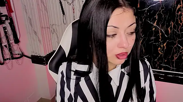 Guxplo  online show from 10/29/25, 04:09