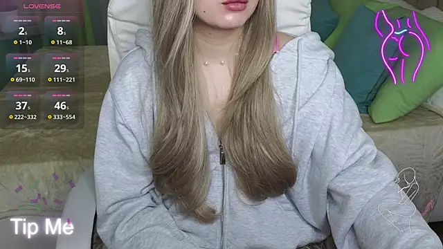 Snapshot of baby_debbie chatting on 03/13/25, 06:34 baby debbie online show from 03/13/25, 06:34