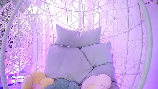 Snapshot of SaharaKramer chatting on 02/22/25, 05:57 SaharaKramer online show from 02/22/25, 05:57