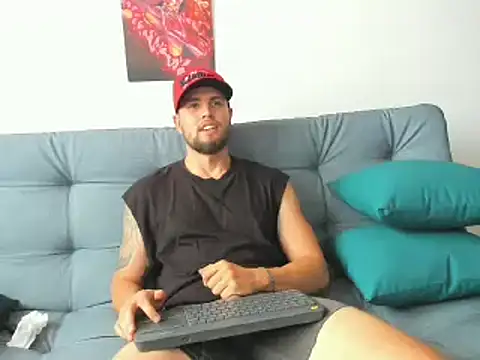 Snapshot of bastianwatson10 chatting on 02/27/25, 08:20 bastianwatson10 online show from 02/27/25, 08:20