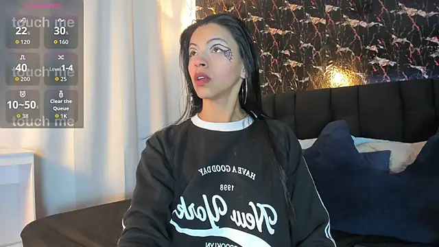 aitana garcia  online show from 10/24/25, 12:12