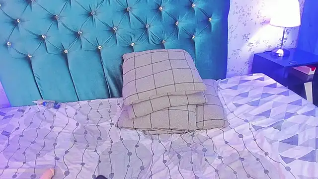 iiangel  online show from 02/23/25, 10:06