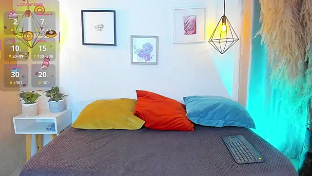 iiangel  online show from 09/28/25, 03:01