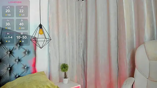 iiangel  online show from 10/19/25, 05:41