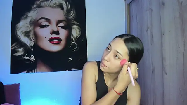 TANIA 06 online show from 11/05/25, 01:11