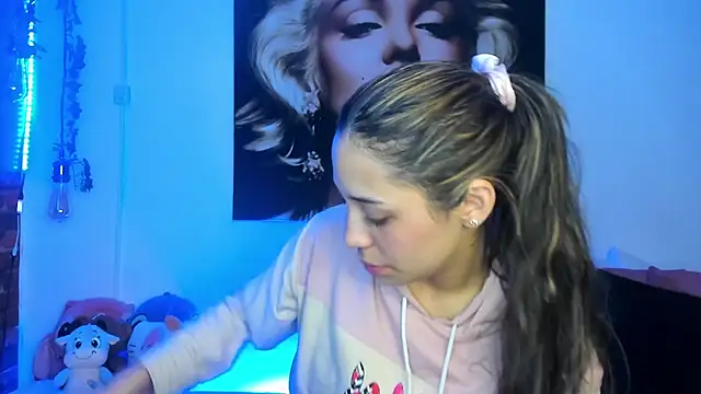 TANIA 06 online show from 01/16/26, 01:15