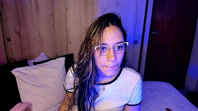 TANIA 06 online show from 04/25/26, 01:14