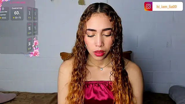 LiaHansson online show from 11/18/25, 05:28